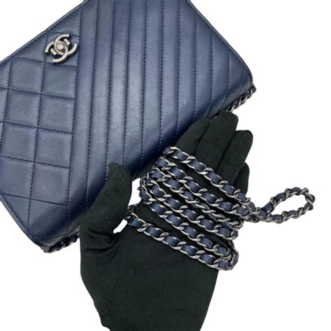 Chanel Boy Flap Calfskin Quilted Light Blue RHW – Bag Religion